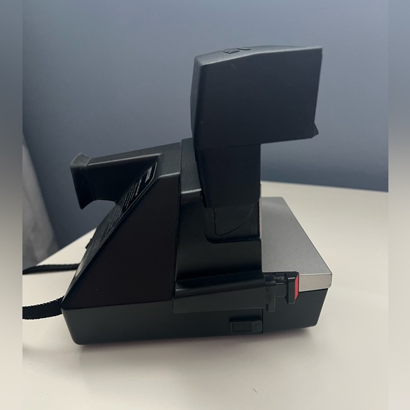 Impossible 600 Instant Camera Kit - Picture 3 of 7